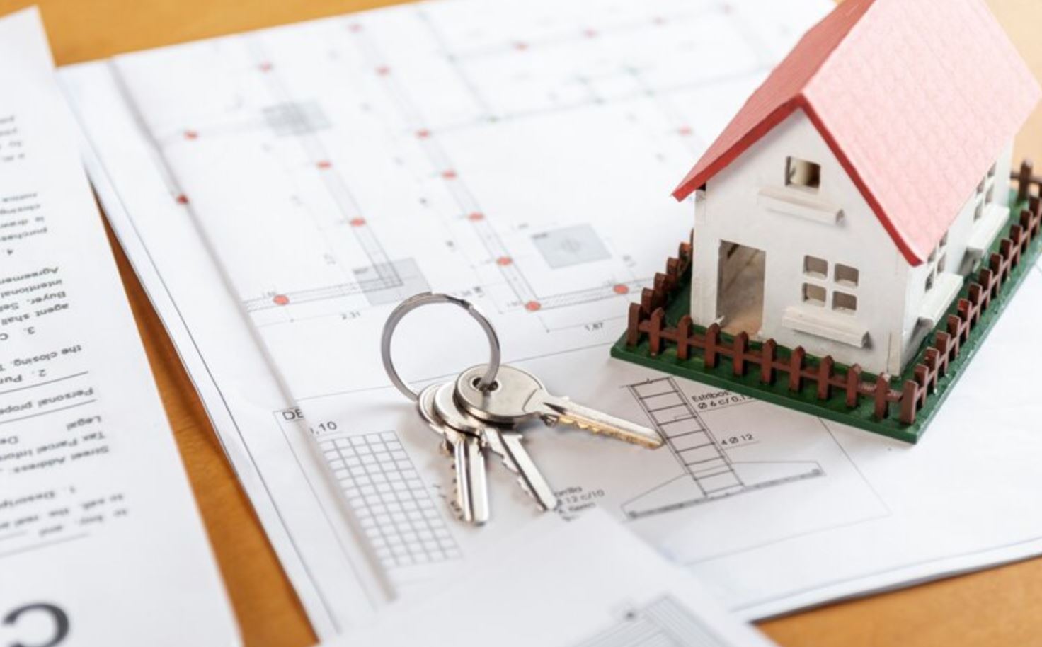 Jak uniknąć 2% podatku PCC przy zakupie pierwszego mieszkania? Poradnik Kancelarii Notarialnej